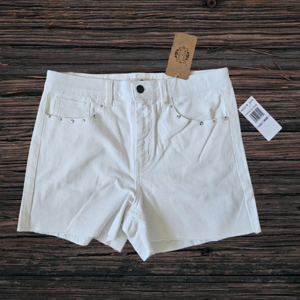 Mason & Belle White Denim Studded Cutoff Shorts NWT Size 4/27